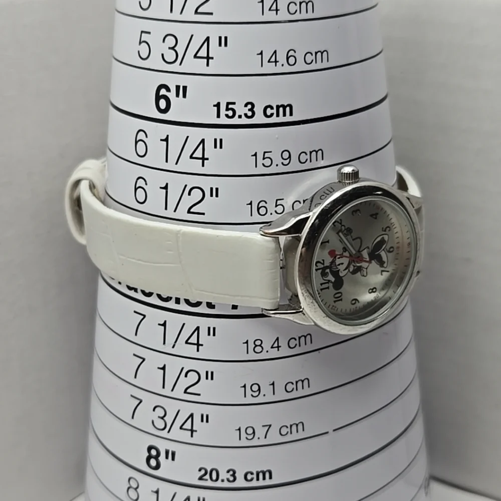 Womens Disney Minnie Mouse Nurse Watch White Silver Tone New Battery Classic